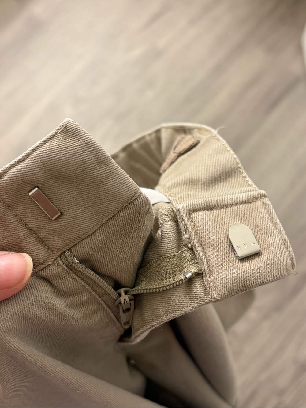 Kids Classic Khaki Shorts - Picture 4 of 5